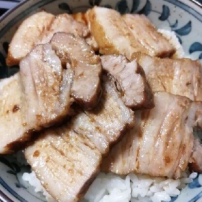 角煮丼にしました。簡単でめっちゃ美味しいです！